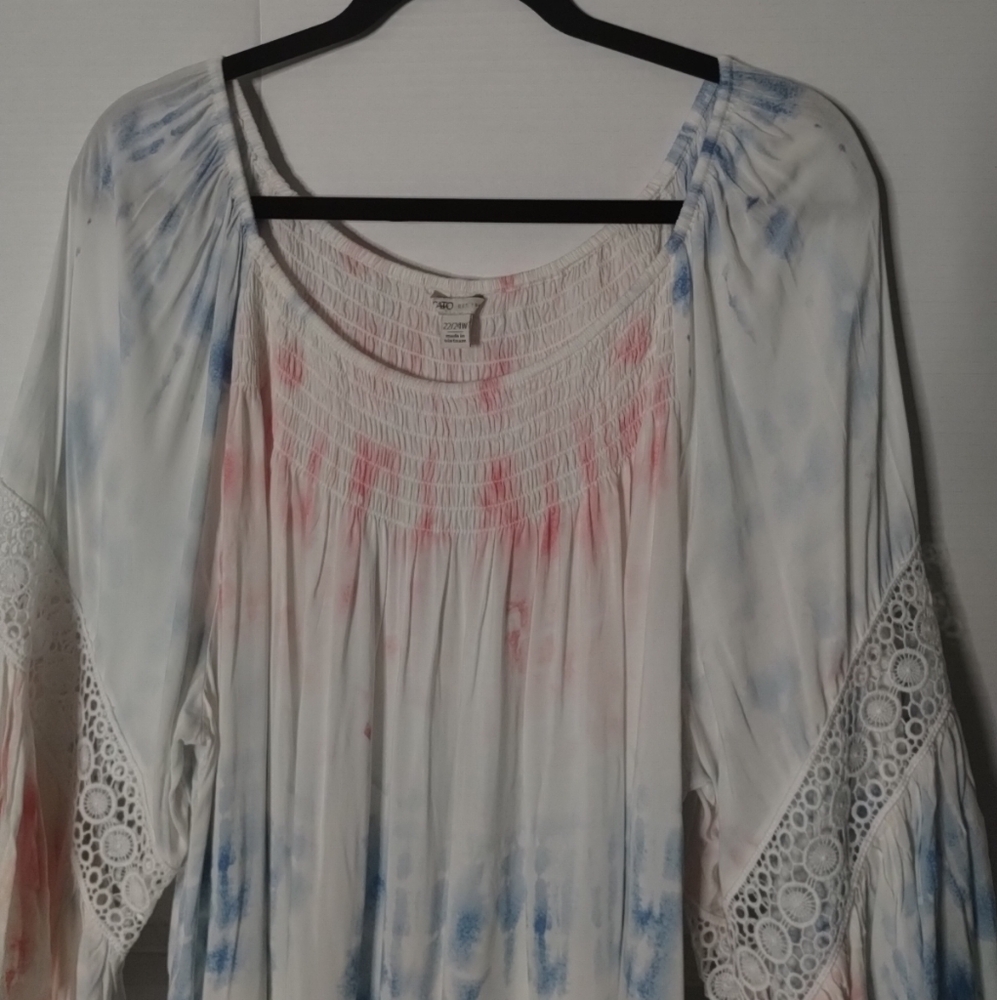 Cato Tie-Dye White Women's Boho Top Blouse Bell Sleeves SZ 22/24W Soft Comfy - Picture 2 of 13
